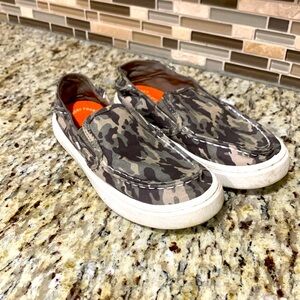 Sperry Boys Camouflage Slip-On Shoes - LIKE NEW!